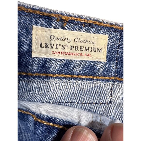 Levis Premium Wedgie Fit High-Rise Tapered Leg Jeans For Women Size 24 Light Was - Picture 4 of 13